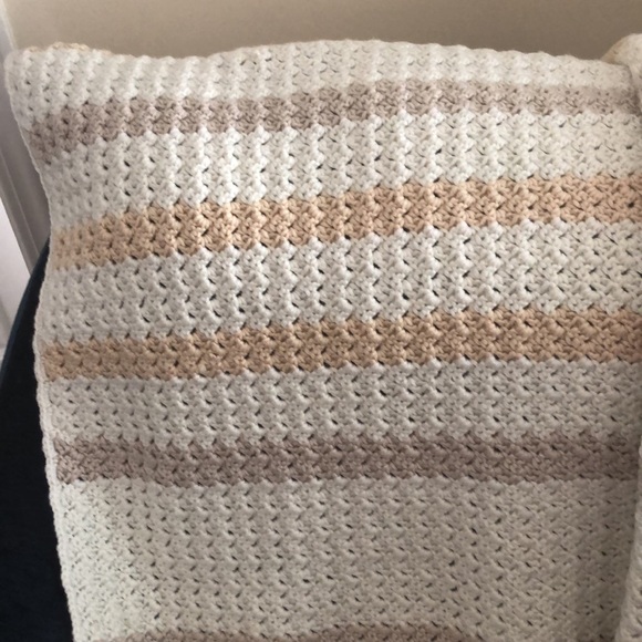 NEW handmade crochet blanket/afghan “LATTICE” cream/beige neutral colors 45”x59” - Picture 3 of 6